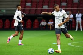 了小基耶萨 了小基耶萨